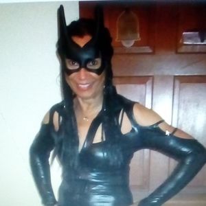 Meet your Posher, Roxanne